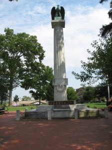 War-Memorial-Pedestal